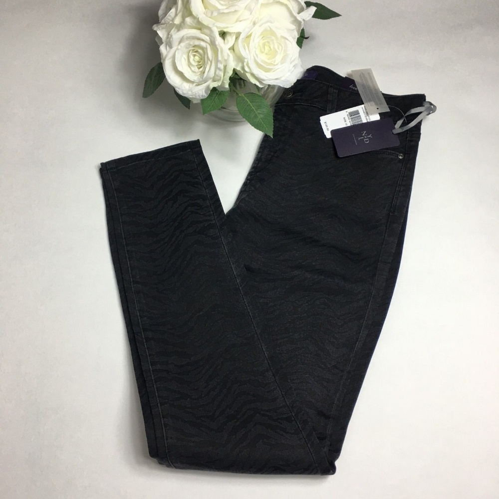 NWT NYDJ Women Jagged Zebra Print Super Skinny